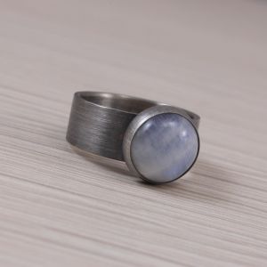 kamień księżycowy, srebro, pierścionek srebrny, pierścionek z kamieniem księżycowym, srebrna biżuteria, biżuteria autorska, chileart
